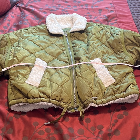 Blank NYC Olive Green Quilted Puffer Jacket with White Accents Women Small (S) - Picture 14 of 15